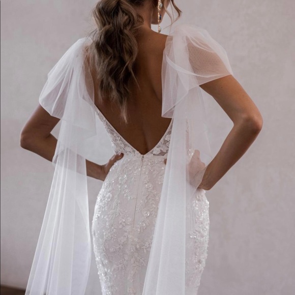 Made with Love detachable Long Tulle Bows. Can be added to any dress. New. Ivory - Picture 1 of 4